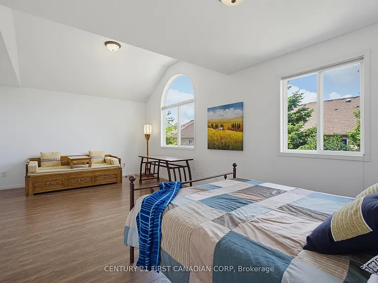 761 Blacksmith St — Photo 20