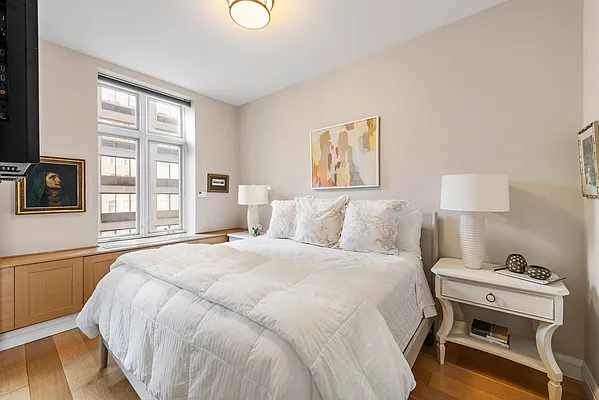 Sold by Compass | media 7