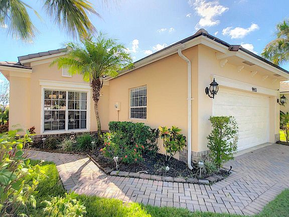 3rd image of 9953 SW Eastbrook Cir