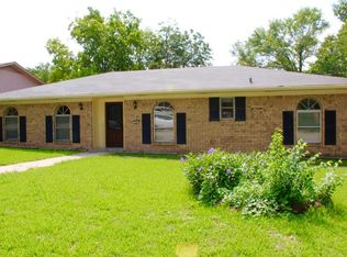 306 Fairfield St, Gainesville, TX 76240