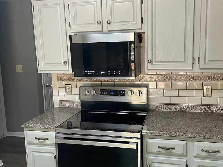 11901 Henderson Hill Rd — Photo 3