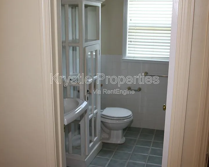 271 Viewmont Ave — Photo 10