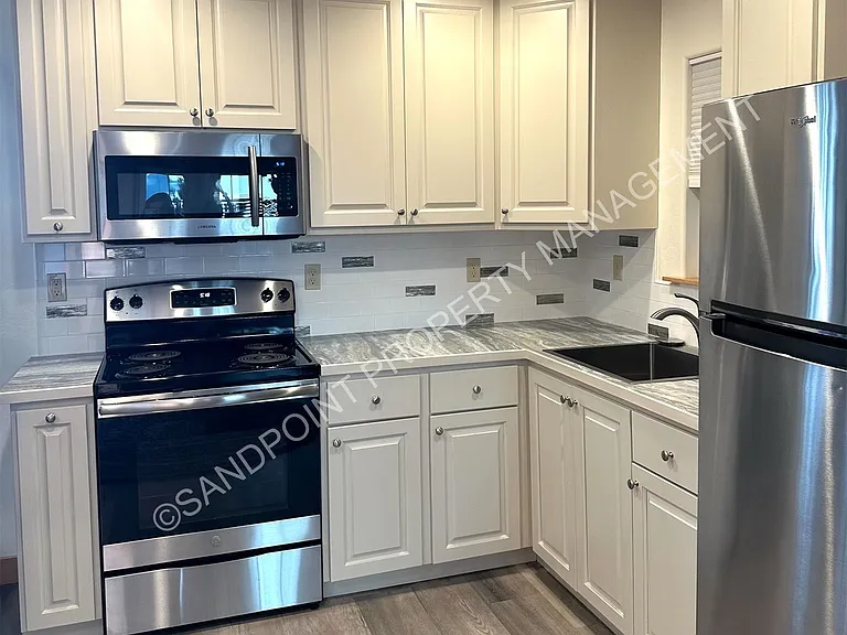 612 Poplar St #1 — Photo 14
