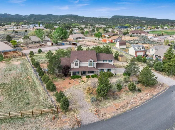 785 N Old Farms Rd, Dammeron Valley, UT 84783