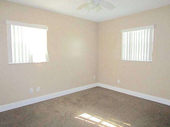 4th image of 2630 Sunrise Dr
