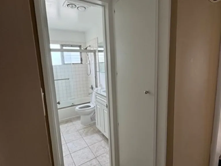 3811 Bluff — Photo 26