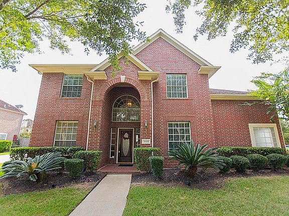 2nd image of 2602 Plantation Hollow Ct