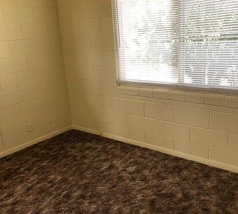 3rd image of 1008 Leroy Pl