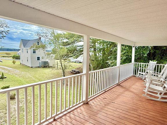 2nd image of 7705 Eastside Rd