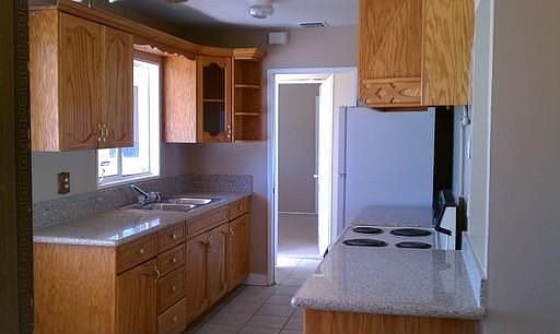 5th image of 3400 Turquoise Rd