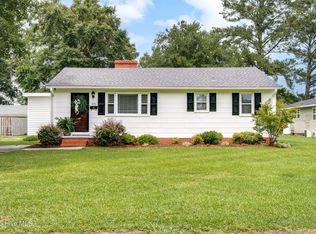 206 W Clement Street, Wallace, NC 28466
