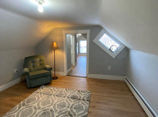 108 Andrews St #2B, Lowell, MA 01852