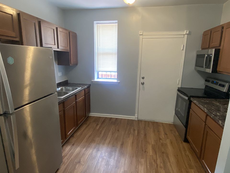 1st image of 15 N Keeler Ave APT 307