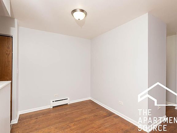 5th image of 1042 W Hollywood Ave #308