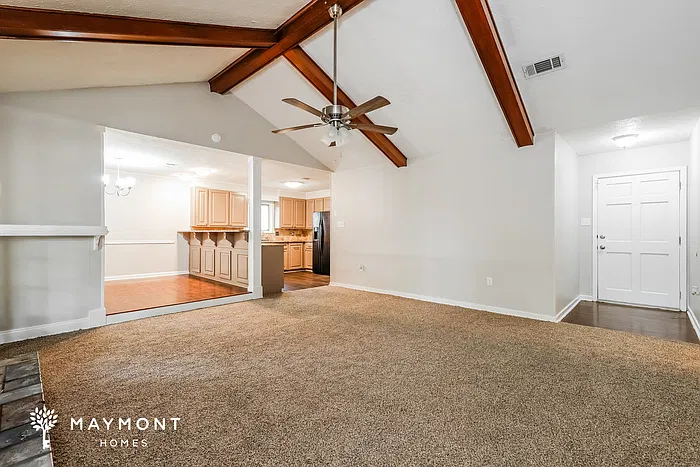 3 bed, 2.0 bath, 1464 sqft, $1,995 — Photo 4