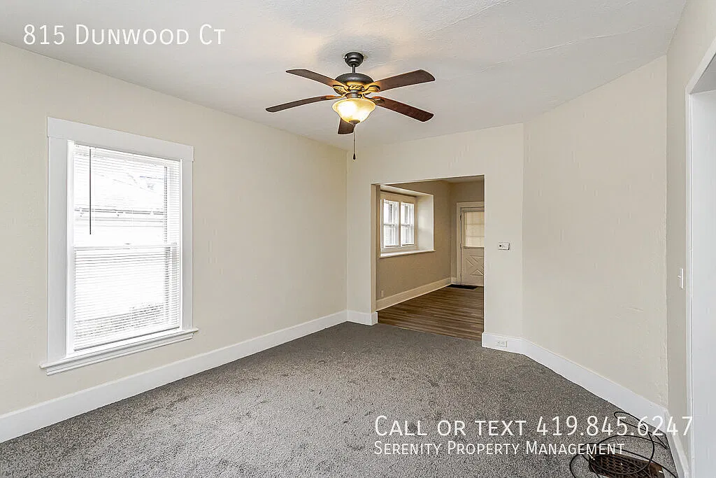 Cozy Fall Living Near Toledo Zoo | Charming 3-Bedroom Home — Photo 2