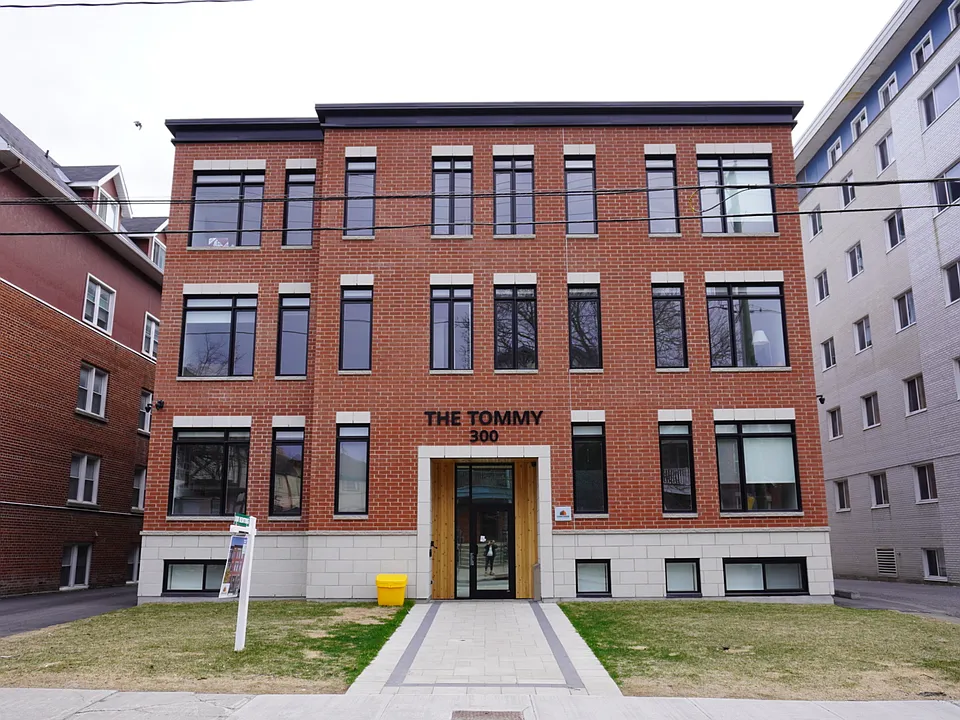 300 Wilbrod St #8