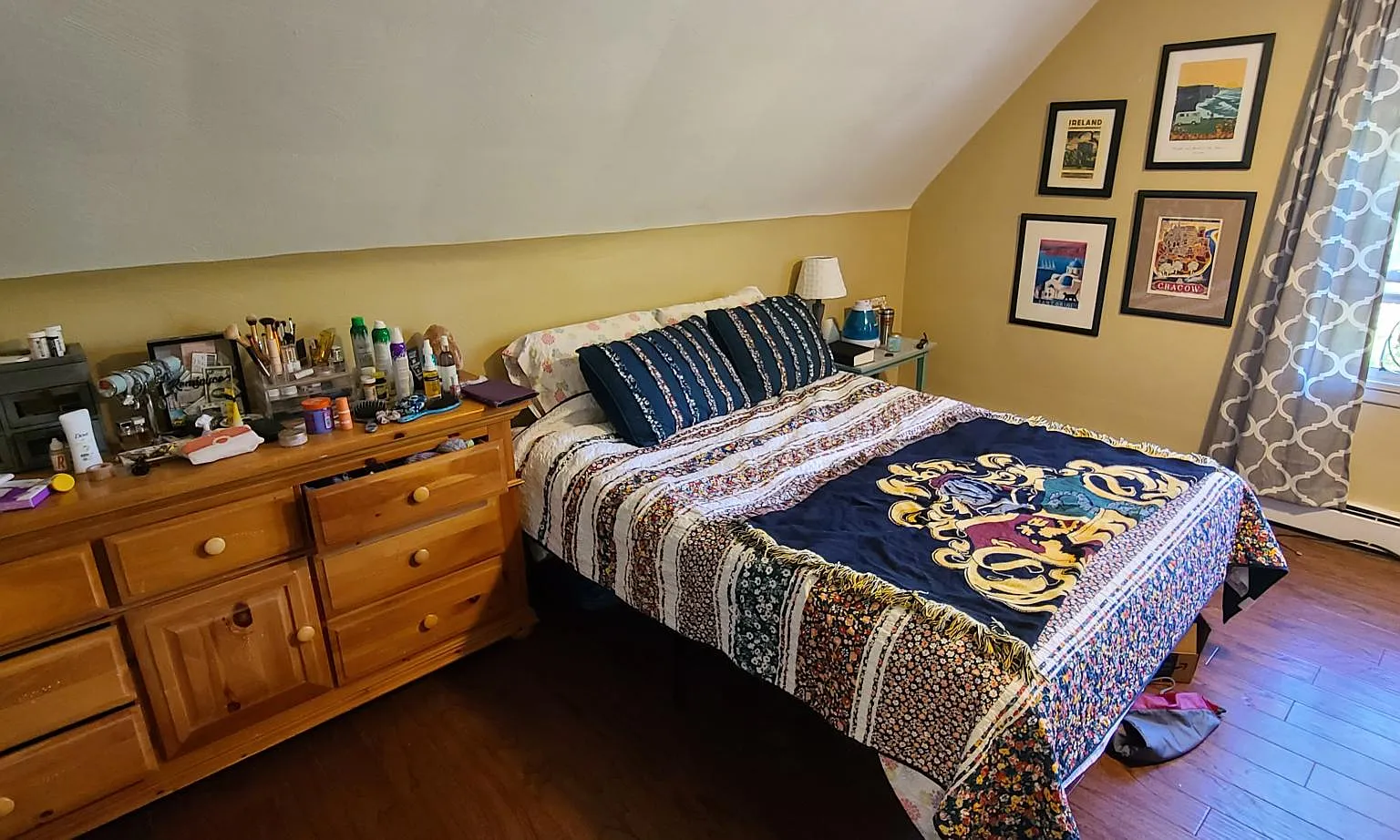 2 bed, 976 sqft, $1,275 — Photo 1