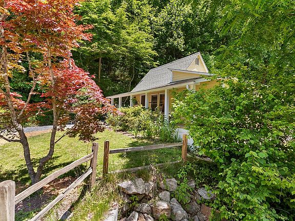 4th image of 226 Little Ellijay Rd