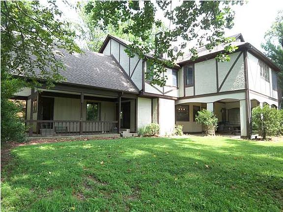 2nd image of 4014 Goldstein Ln