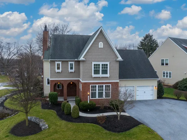 2536 Starbrush Dr, East Petersburg, PA 17520