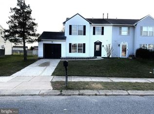25 Cherry Grove Ln, Sicklerville, NJ 08081