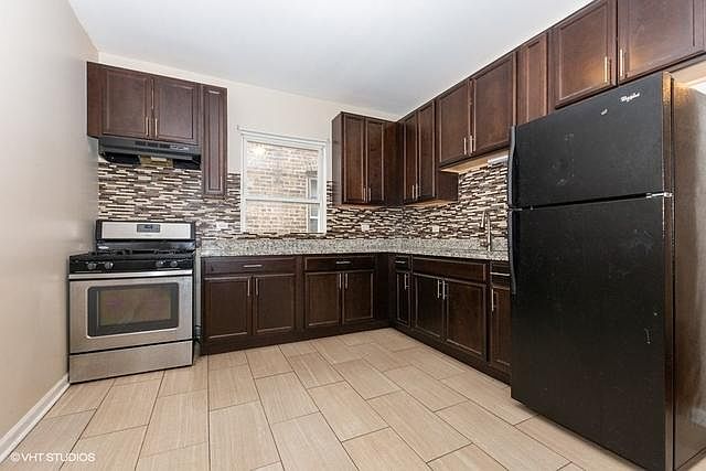 1st image of 7944 S Loomis Blvd #1
