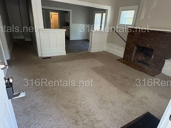 3rd image of 257 N Poplar Ave