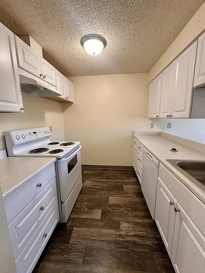 Terrace View Apartments — Photo 3