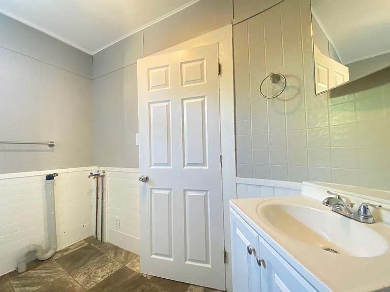4 Shedds Ave — Photo 12