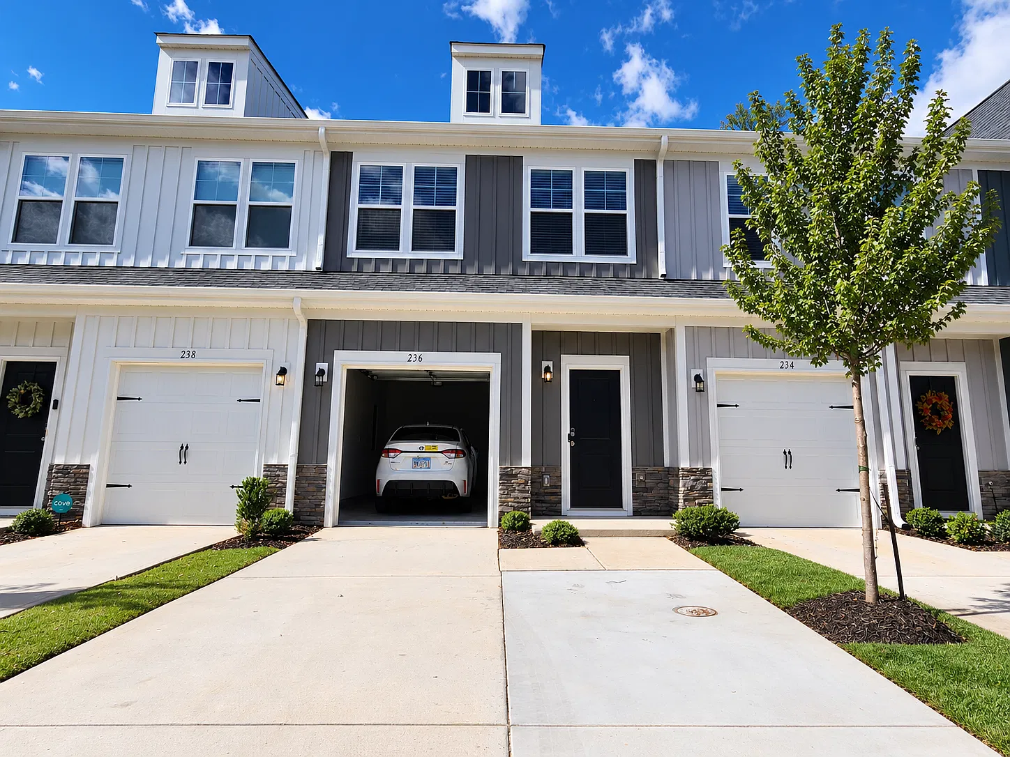 3 bed, 2.5 bath, 1470 sqft, $1,800 — Photo 1