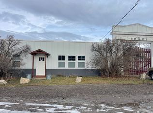 210 Tracy St, Gallatin Gateway, MT 59730