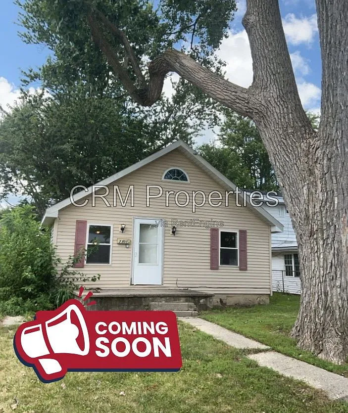 3 bed, 1.0 bath, 1072 sqft, $975 — Photo 1