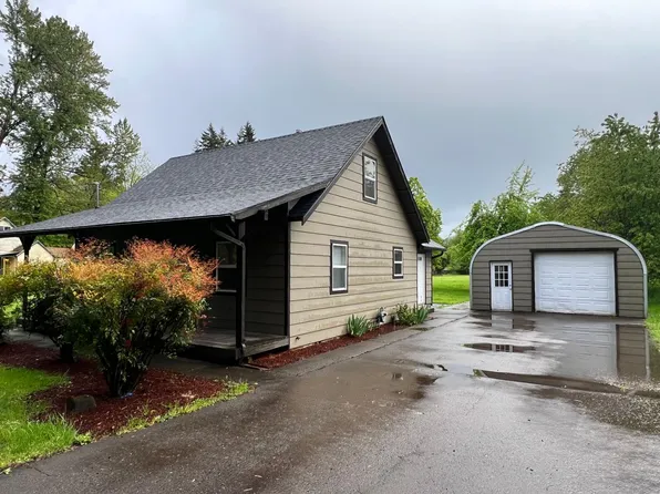 1321 Tamarack St, Sweet Home, OR 97386