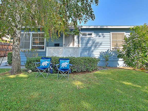 2nd image of 537 W Sierra Madre Blvd