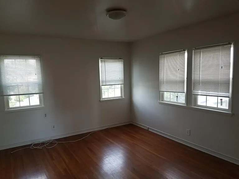 4911 College Ave — Photo 7