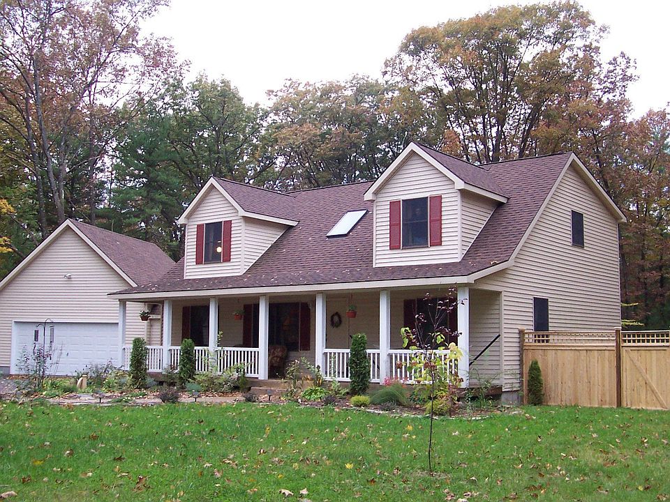1st image of 37 Barrington Dr