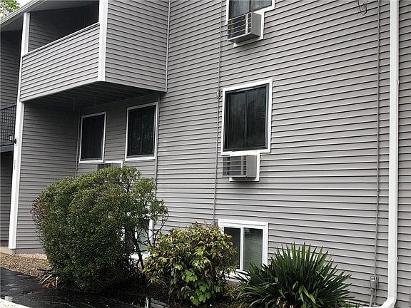 4th image of 36 Cowesett Ave APT 8