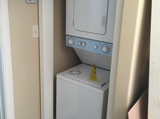 817 Center St, Oakland, CA 94607