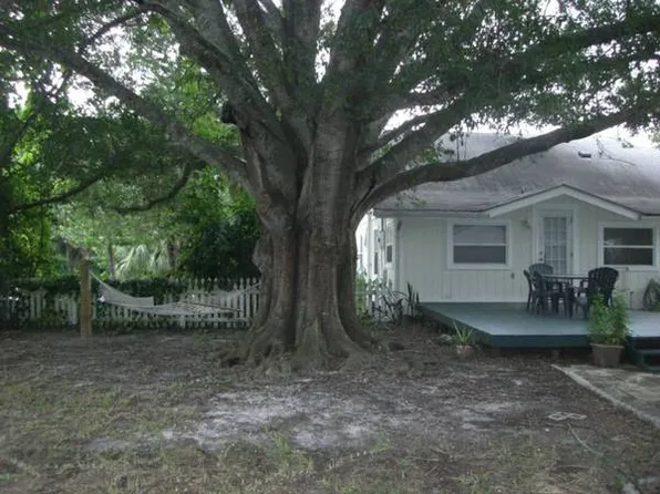 2500 Ashton Rd, Sarasota, FL 34231