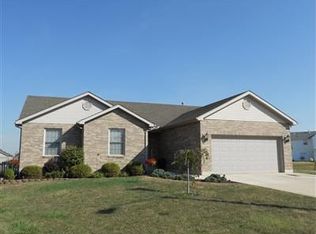 1350 Edinburgh Dr, Troy, OH