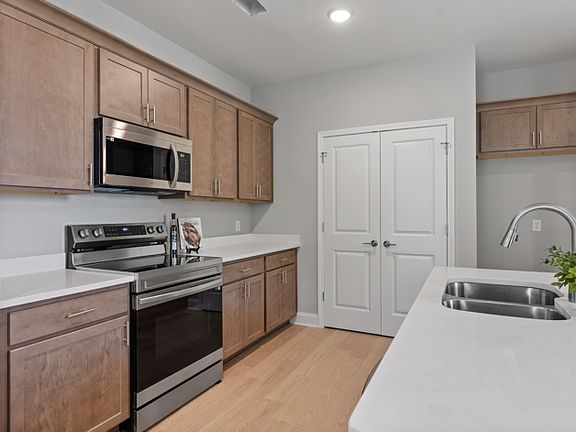 5th image of 8811 James Creek Dr