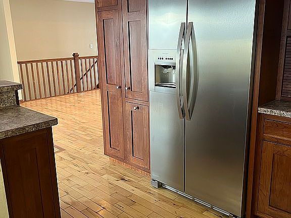 4th image of 2000 Lakepark Pl