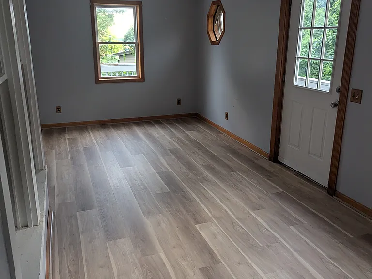147 East Ave — Photo 5