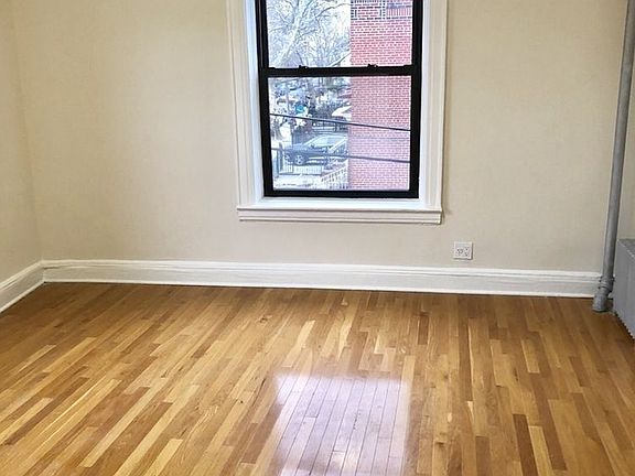 4th image of 8714 129th St APT 2D