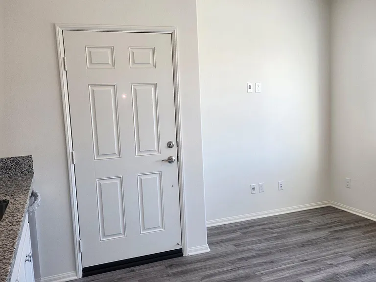 13151 Santa Clara Way — Photo 11