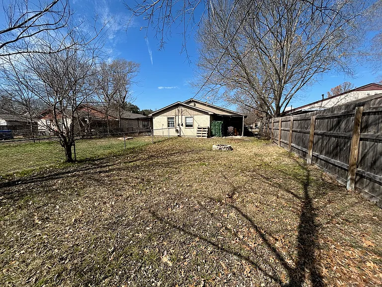 1504 Pine Ridge Dr #A — Photo 13