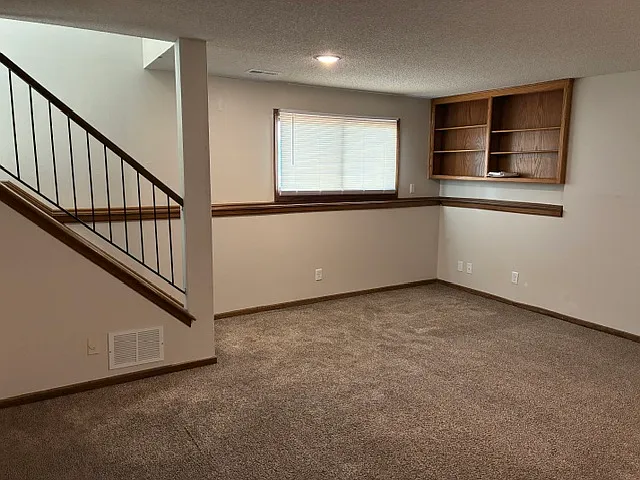 1007 N Lakewind St — Photo 11