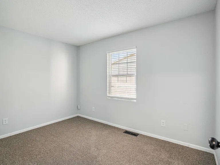 2517 Sylvan Glen Ct — Photo 15