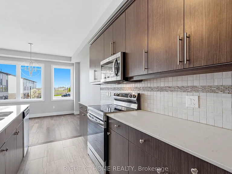 2060 Meadowgate Blvd #10 — Photo 19